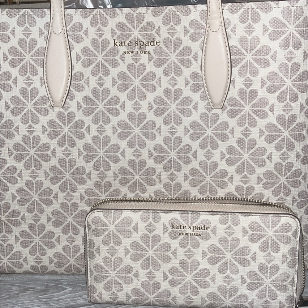 Kate Spade Cream and Gray Geometric Tote Bag